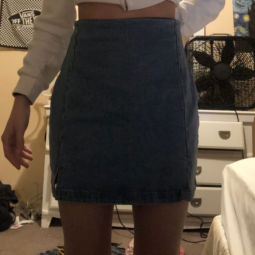 Brandy Melville Jean Skirt (RARE)NWOT